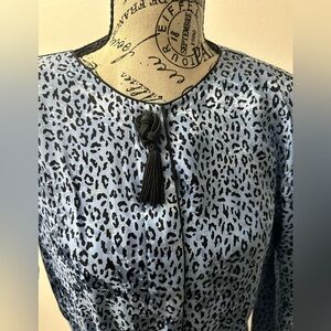 %100 Silk Maggy London Blue Animal Print Long Sleeve Dress